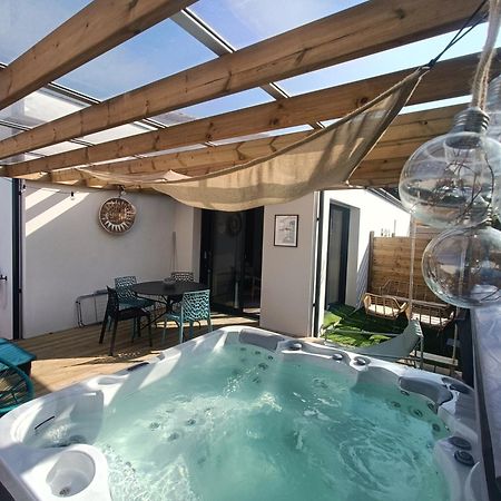 Apb Spa Locations Avec Jacuzzi Privatif Villa Saint-Jean-de-Monts Exteriör bild