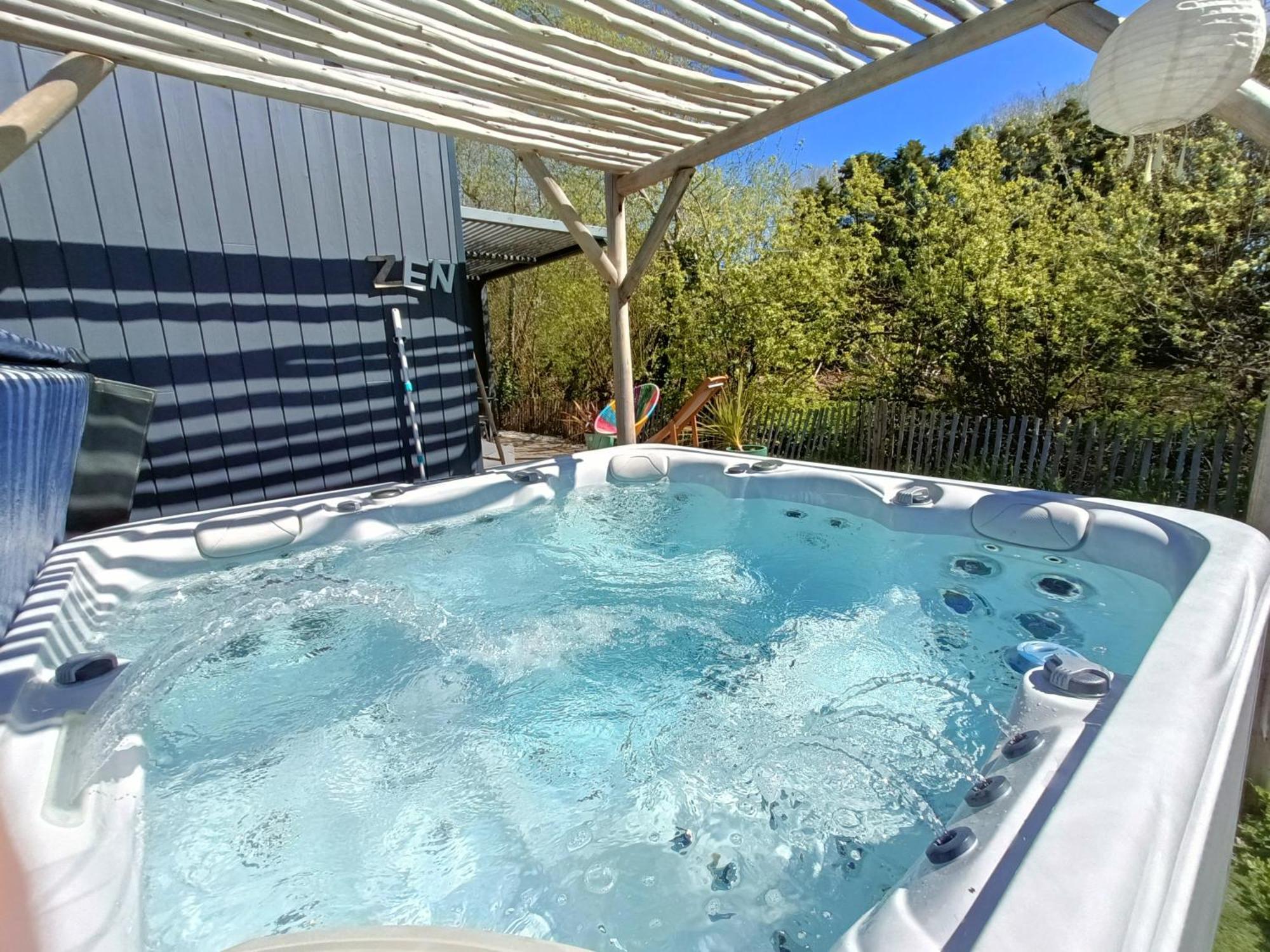 Apb Spa Locations Avec Jacuzzi Privatif Saint-Jean-de-Monts Exteriör bild